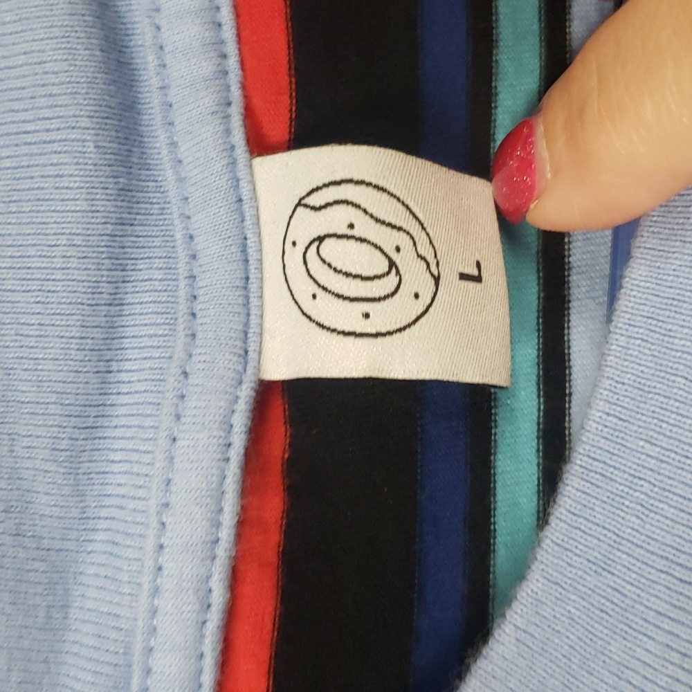 Shirt - Picture 3 of 3
